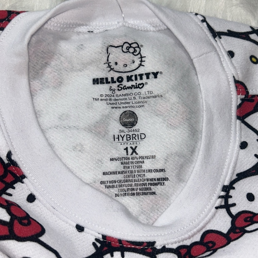 Hello kitty sweater - Picture 7 of 7